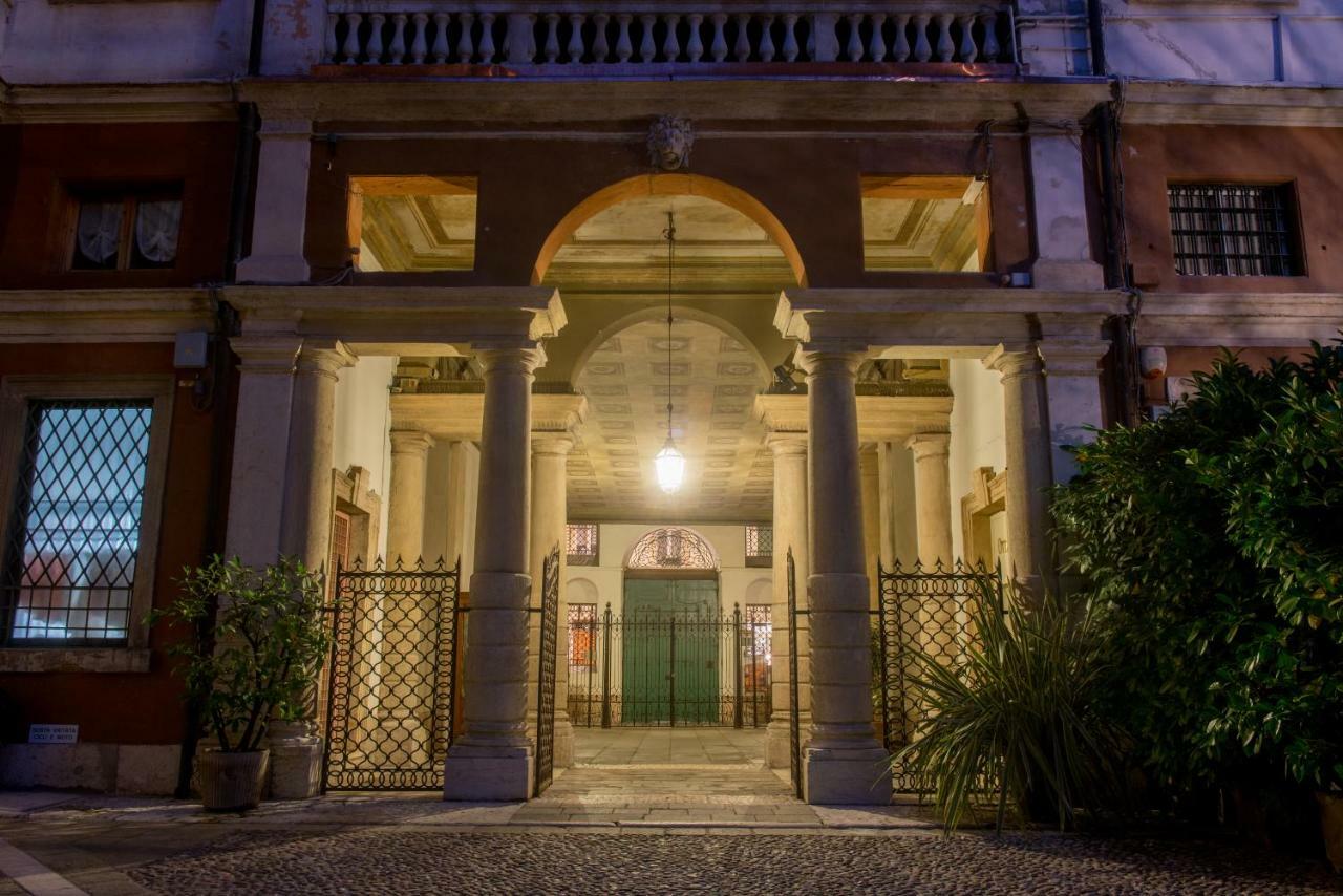 Il Cappello Di Giulietta — Photos 3